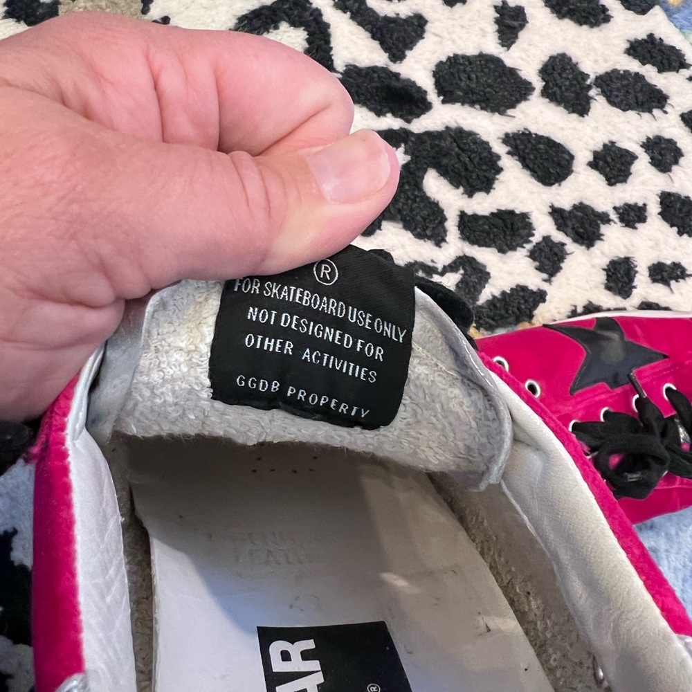 Golden Goose Hot Pink Suede Sneakers with Black Star - Picture 6 of 11